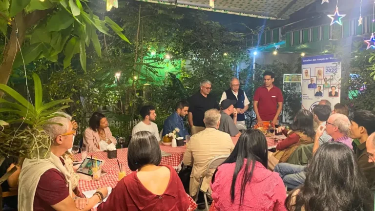 Engagés au Vietnam citizen meeting in Đà Nẵng